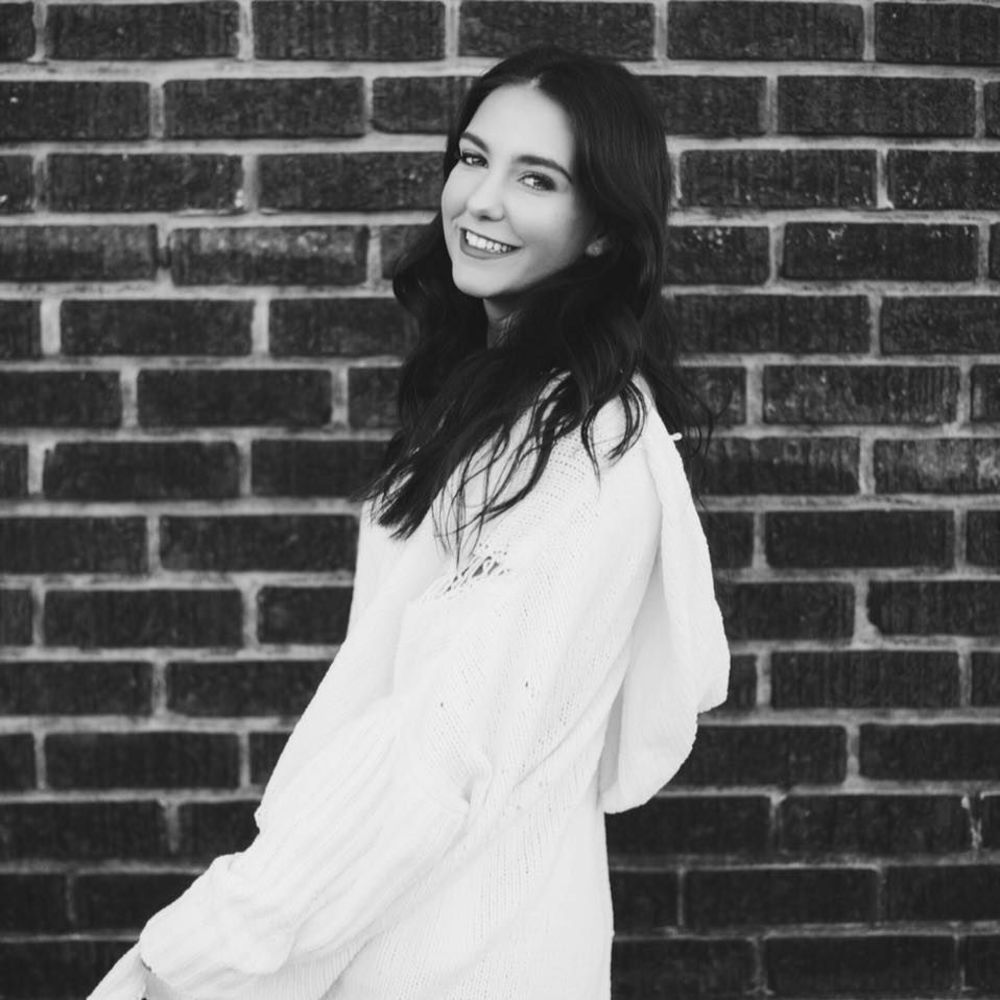 Meet your Posher, Niki